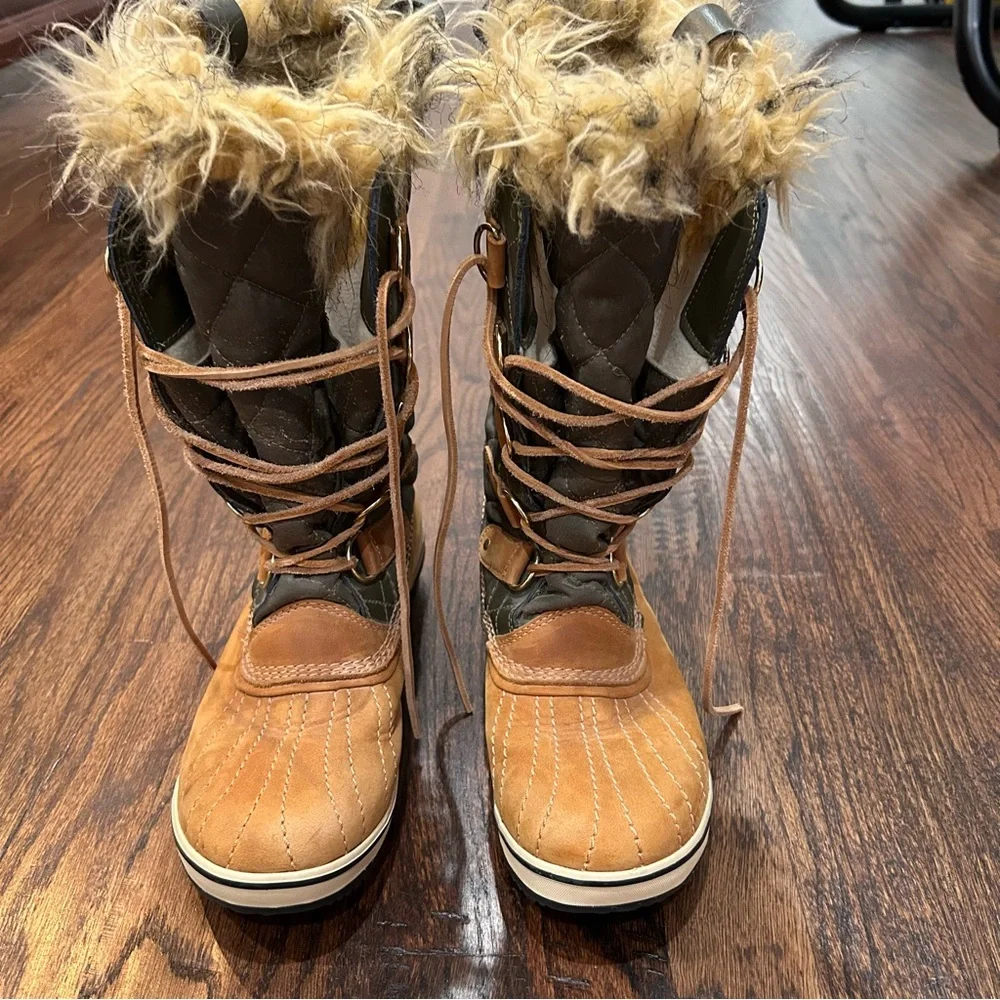 Sorel Tofino Women Sz 9 Lace-Up Boots Winter Camel/Green